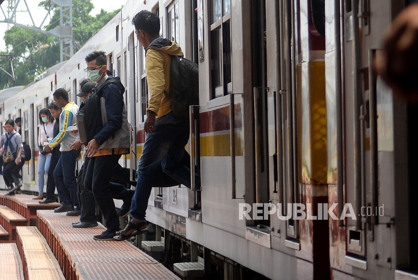 Penumpang KRL