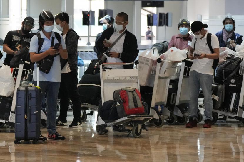  Ribuan pelancong terdampar di bandara Filipina pada Ahad (1/1/2023), karena terjadi masalah teknis yang melibatkan pusat manajemen lalu lintas udara di bandara domestik dan internasional Manila.