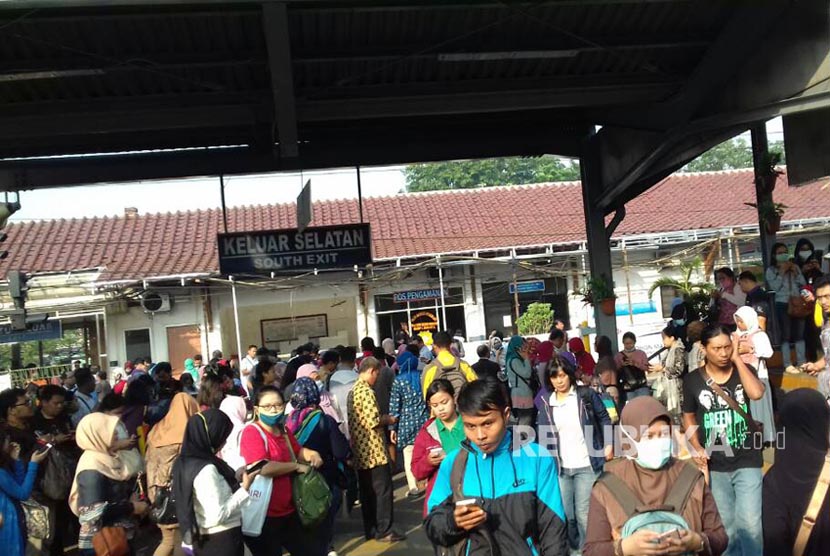 Stasiun Bekasi, Jawa Barat.