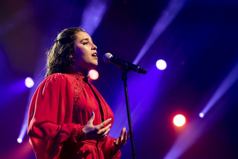 Penyanyi asal AS Lauren Jauregui tampil di malam perayaan lagu-lagu soundtrack Quincy Jones di Montreux Jazz Festival, Montreux, Swiss, 13 Juli 2019. Punya empat juta pengikut di Twitter, Jauregui mengaku kesal dimintai biaya untuk akun centang birunya.