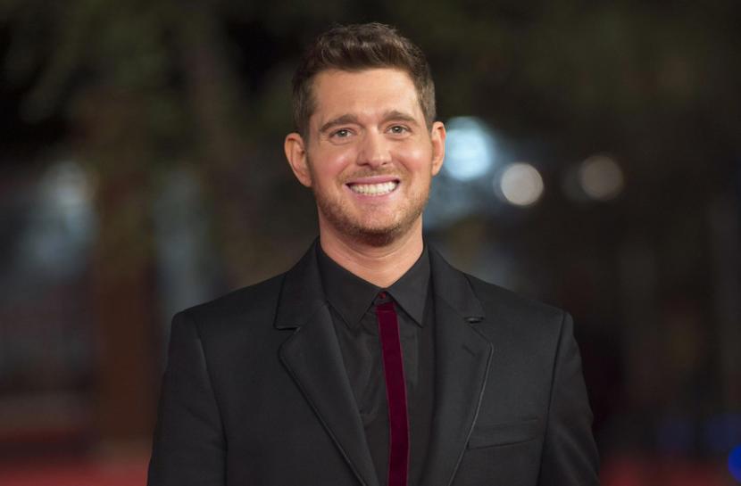 Michael Bublé Amazed By Elton John’s Kindness When His Son Is Diagnosed With Cancer
