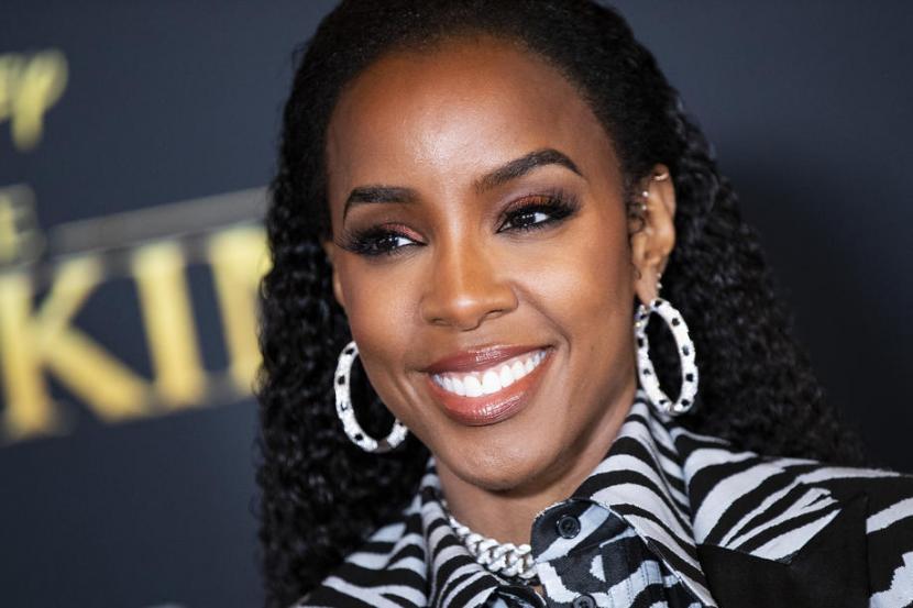 Penyanyi Kelly Rowland membesarkan Destinys Child bersama Beyonce Knowles dan Michelle Williams pada 1997-2006. 