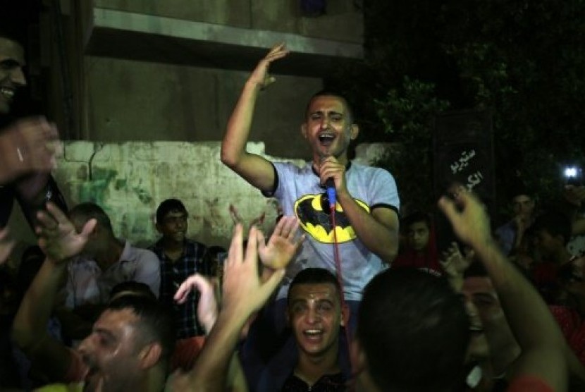 Penyanyi populer dari Gaza Adel Meshouki