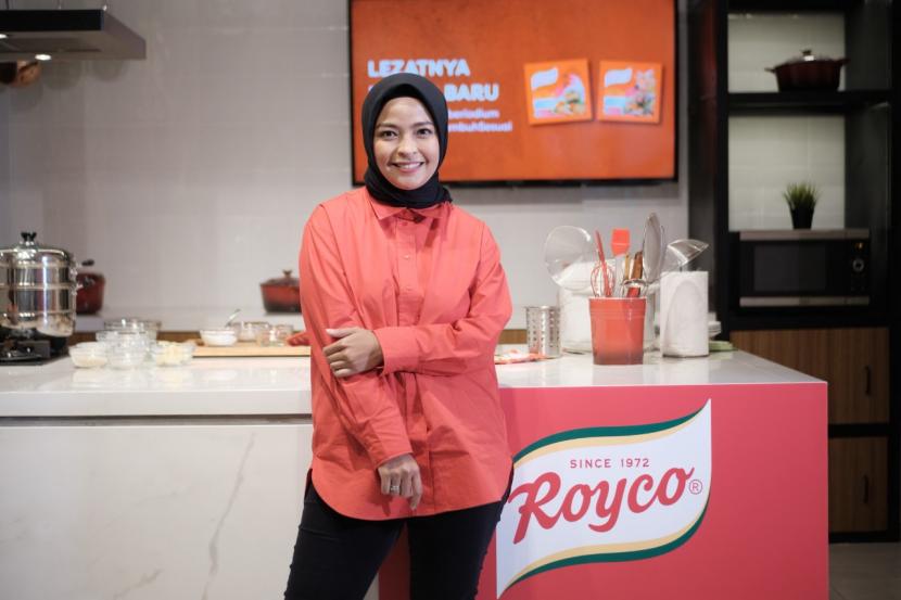 Penyanyi Tantri Syalindri Ichlasari atau Tanti Kotak dalam acara Lezatnya Royco Baru dengan Garam Beriodium untuk #BantuTumbuhSesuai, Senin (25/1).