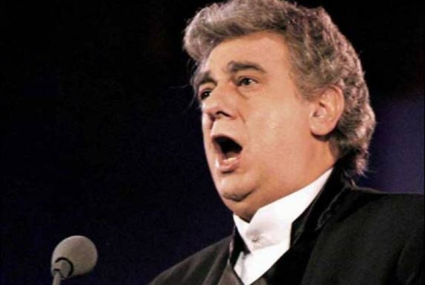 Penyanyi tenor opera, Placido Domingo.
