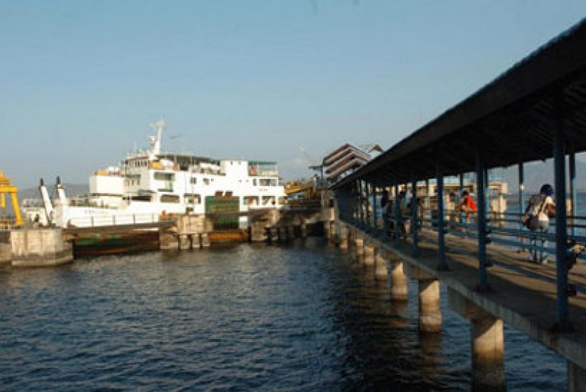 Penyeberangan di Pelabuhan Ketapang