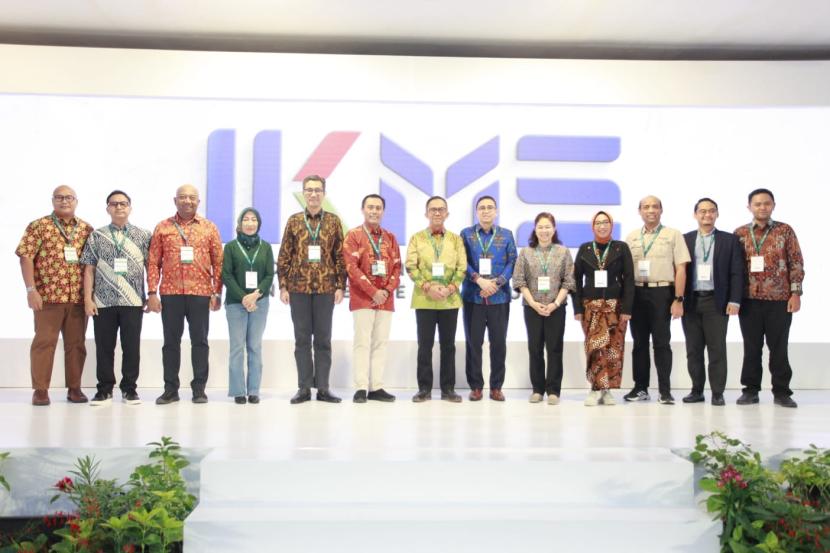 Penyelenggaraan 1st Indonesian Knowledge Management Summit tahun ini, diikuti oleh 97 peserta. 
