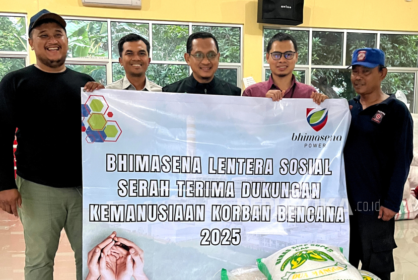 Penyerahan bantuan pangan dari PT Bhimasena Power Indonesia (BPI) kepada Dapur Umum di Dinas Sosial Kabupaten Batang, Jumat (24/1/2025).