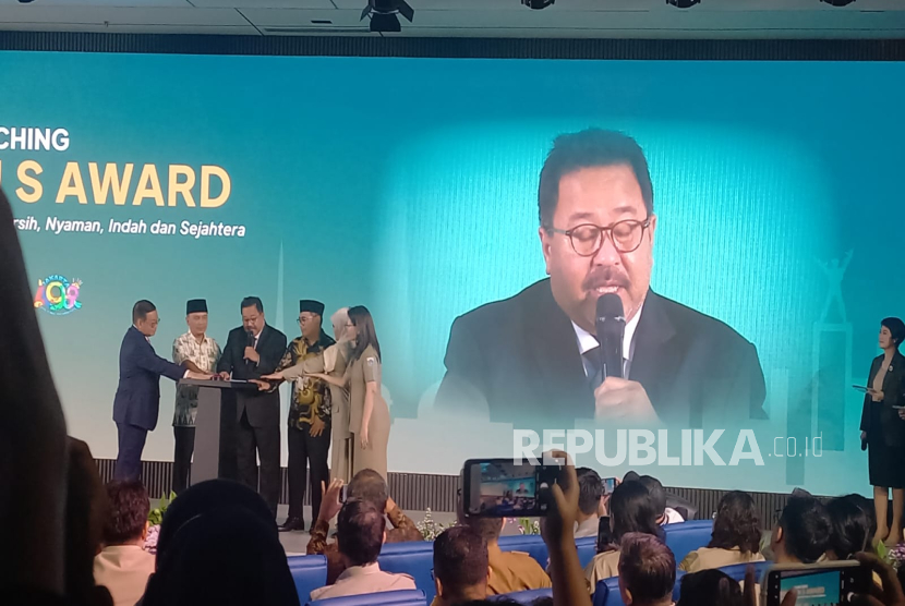 Penyerahan Benyamin S Award di Balai Kota DKI, Jakarta Pusat, Selasa (3/6/2025).
