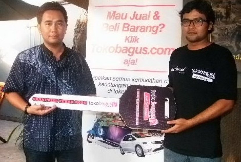 Penyerahan hadiah tebak skor Piala Eropa