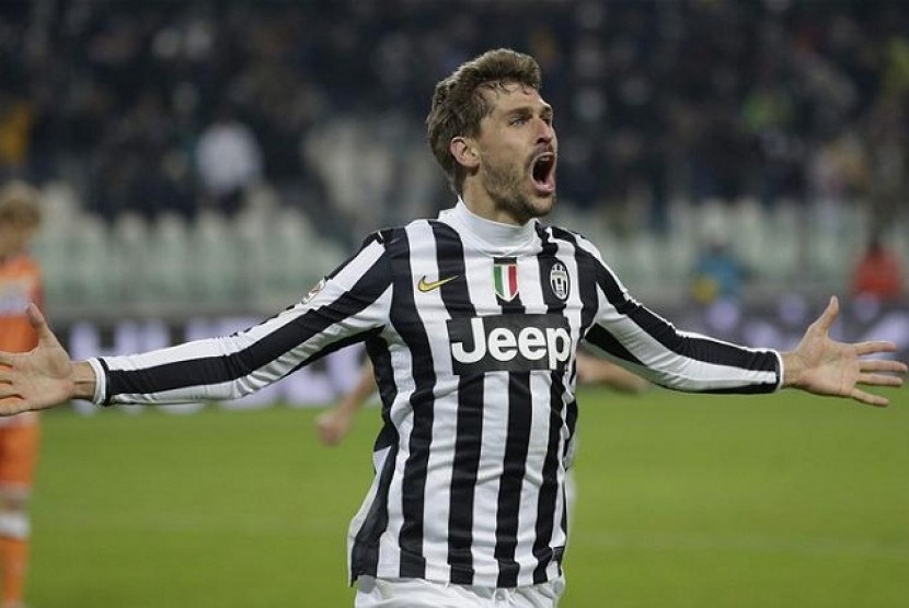 Penyerang Fernando Llorente.