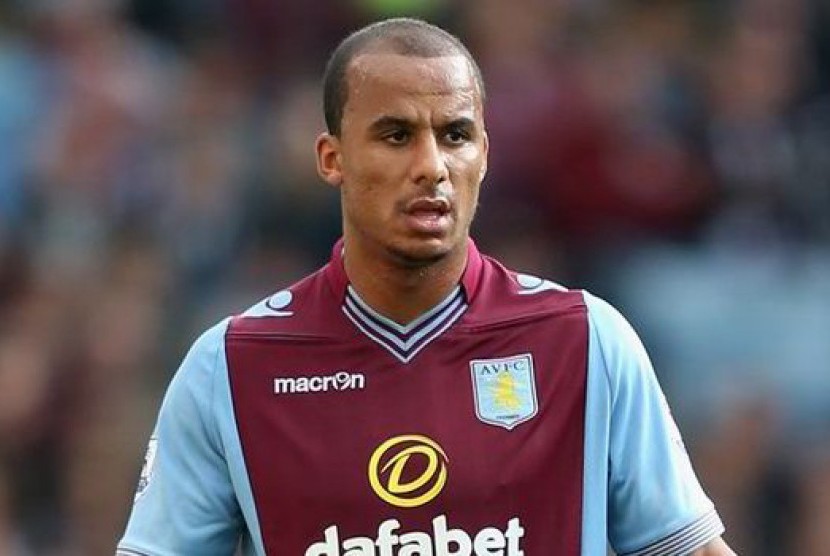 Penyerang Gabriel Agbonlahor.