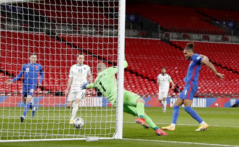 Penyerang Inggris Dominic Calvert Lewin menjebol gawang San Marino dalam pertandingan kualifikasi Piala Dunia 2022.