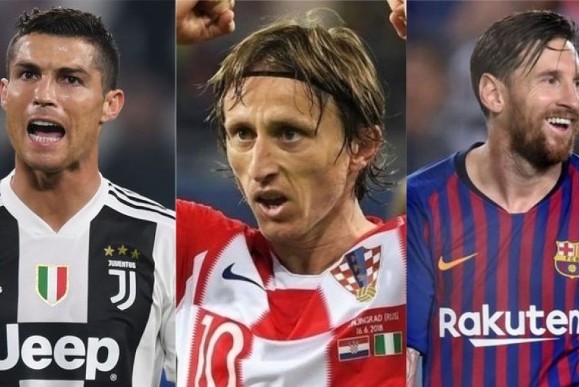 Penyerang Juventus asal Portugal Cristiano Ronaldo, penyerang Barcelona asal Argentina Lionel Messi dan Gelandang Madrid asal Kroasia Luka Modric.