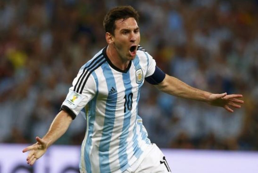 Penyerang Lionel Messi.