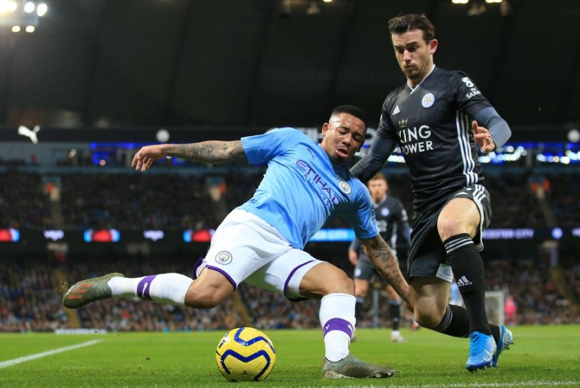Penyerang Manchester City Gabriel Jesus (kiri).
