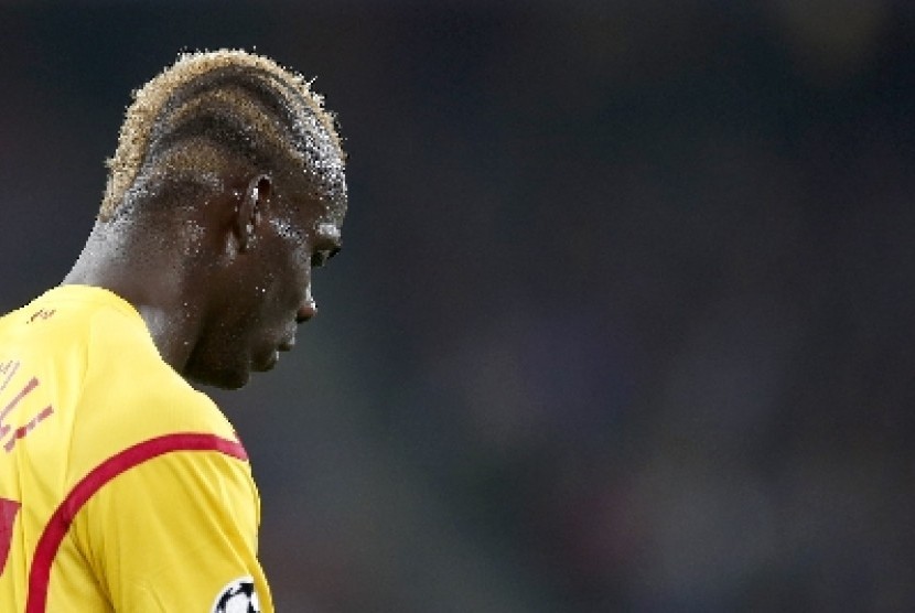 Penyerang Mario Balotelli.