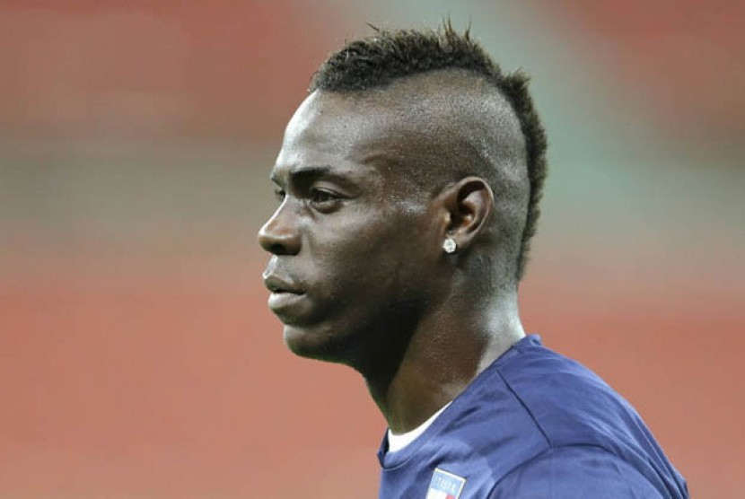 Penyerang Mario Balotelli.