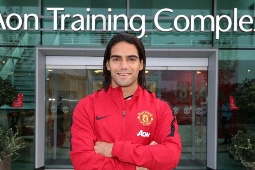 Penyerang Radamel Falcao