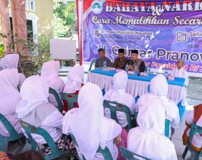 Penyuluhan bahaya narkoba dan cara memulihkan secara Islami di Desa Binjai Bakung, Kecamatan Pantai Labu, Kabupaten Deli Serdang, Sumatra Utara