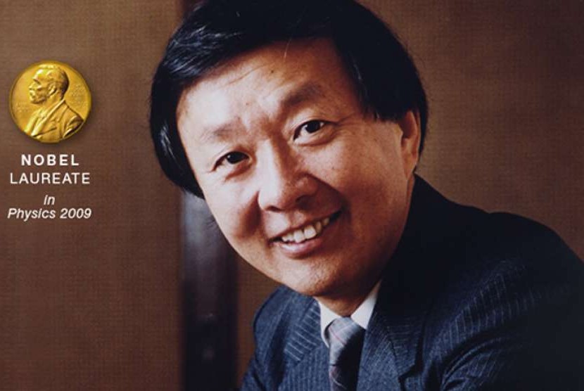 Peraih Nobel Fisika yang dijuluki Bapak Serat Optik Charles Kuen Kao meninggal di Hong Kong dalam usia 84 tahun, Ahad (23/9).