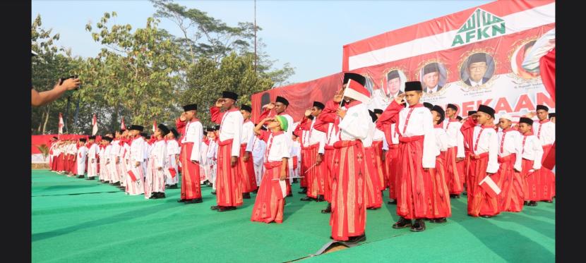 Perayaan hari kemerdekaan RI di Pondok Pesantren Nuu Waar AFKN, Bekasi, Jawa Barat. 