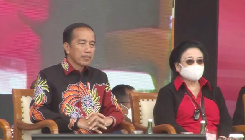 Perayaan HUT ke-50 PDIP yang dipimpin Ketua Umum Megawati Soekarnoputri dihadiri langsung oleh Presiden Joko Widodo (Jokowi).