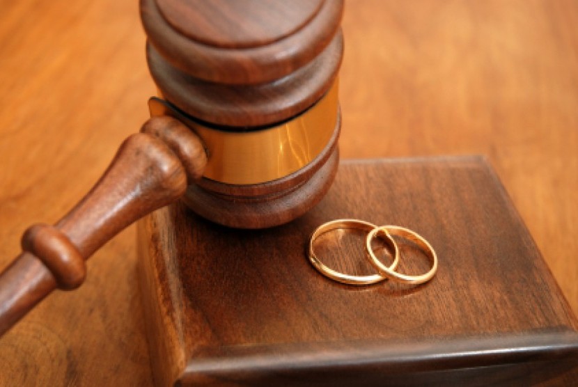 Perceraian/ilustrasi. Psikolog keluarga menjelaskan karantina mandiri tak serta-merta picu perceraian.