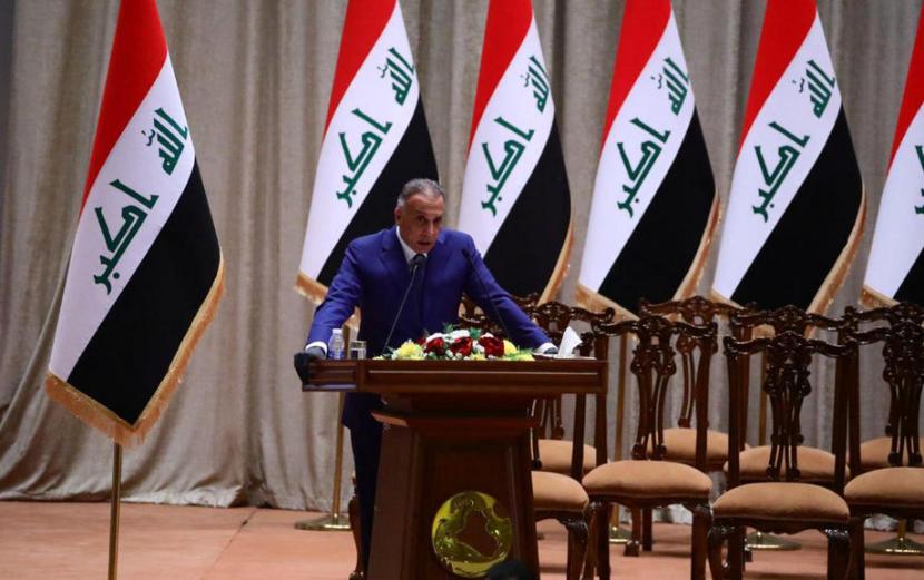 Perdana Menteri Irak yang baru terpilih Mustafa al-Kadhimi menyampaikan pidatonya di Baghdad pada Rabu (6/5). Mustafa al-Kadhimi berjanji memerangi korupsi dan membatasi akses senjata di Irak.