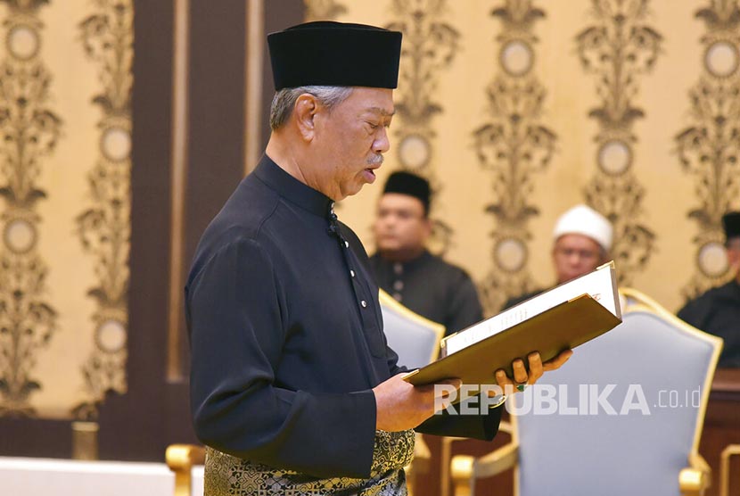Muhyiddin Disebut Bawa Malaysia-Arab Saudi Lebih Dinamis. Foto: Perdana Menteri Malaysia Muhyiddin Yassin mengucapkan sumpah janji sebagai perdana menteri  di Istana Negara Kuala Lumpur. (