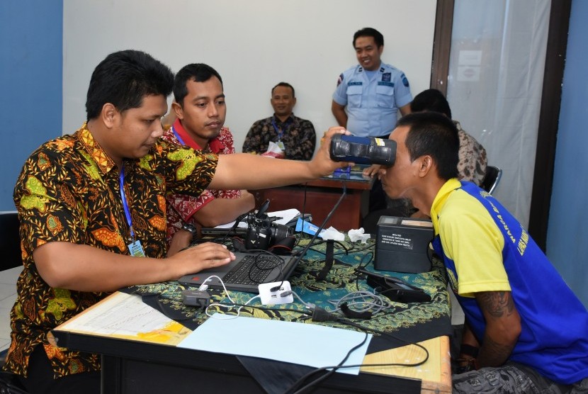 Perekaman data KTP-el yang dilakukan Disdukcapil Kabupaten Sleman di Lapas Narkotika Kelas II A Yogyakarta.
