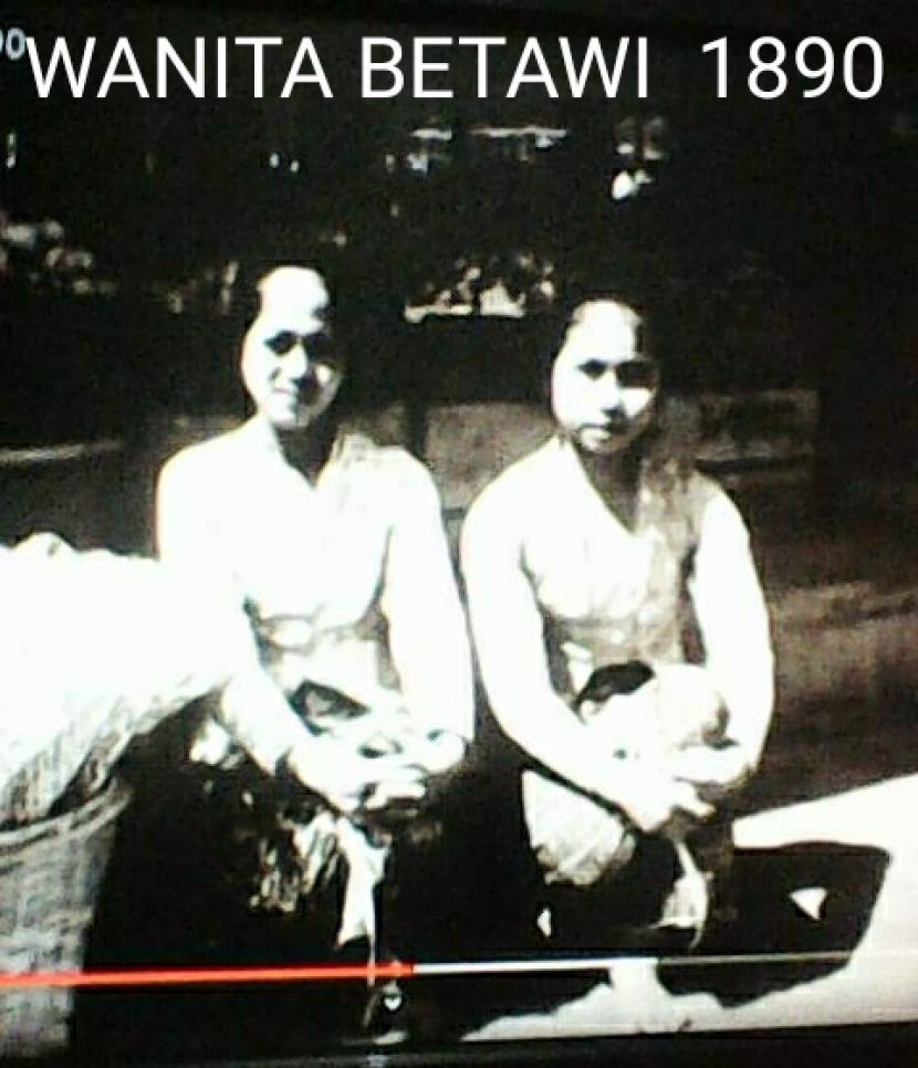 Perempuan Betawi tahun 1890