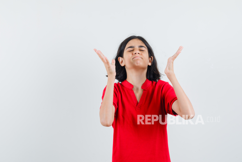 Perempuan hyper-independence (ilustrasi). Kemandirian bisa berkembang menjadi bentuk yang tidak sehat, dikenal sebagai hyper-independence atau kemandirian yang berlebihan.