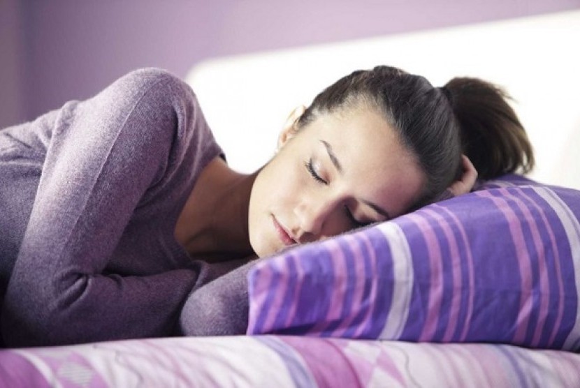 Posisi tidur menjadi salah satu faktor yang bisa memengaruhi kesehatan tubuh (Foto: ilustrasi tidur)