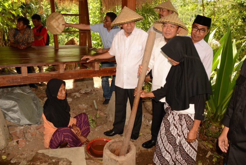 Peresmian Ekowisata di Desa Kerujuk, Kecamatan Pemenang, Lombok Utara, NTB, Rabu (26/12).  