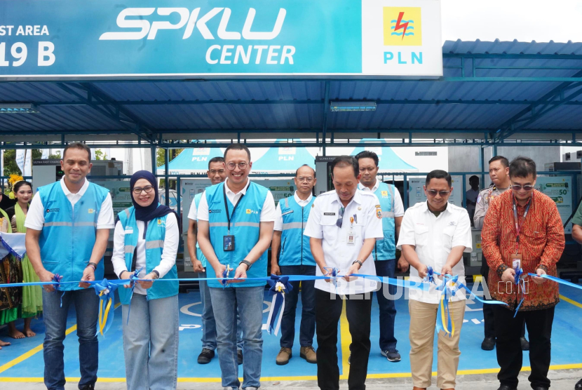 Peresmian Empat SPKLU Center yang digelar di Rest Area 319B Pemalang, Jawa Tengah, pada Rabu (20/8/2025).