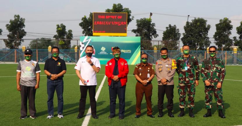 Peresmian lapangan latihan Sabilulungun oleh Bupati Bandung Dadang Naser dan Ketua PSSI Mochammad Iriawan