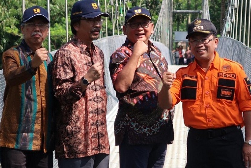 Peresmian prototipe JudesA di Desa Muaracikadu, Kecamatan Sindangbarang, Kabupaten Cianjur, Jumat (26/4).