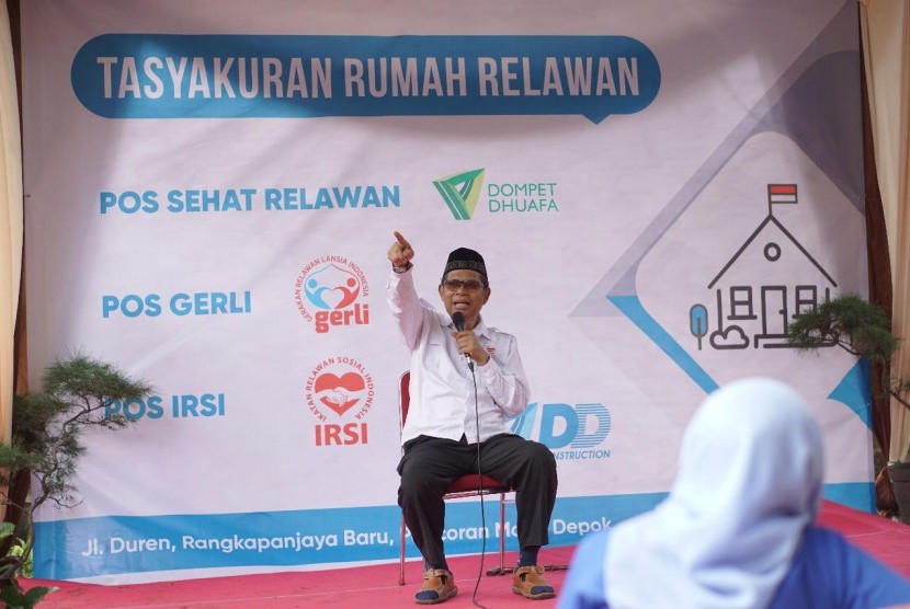 Peresmian Rumah Relawan Bumi Pancar Harapan di wilayah Rangkapan Jaya, Depok, Jawa Barat, Selasa (19/2). 
