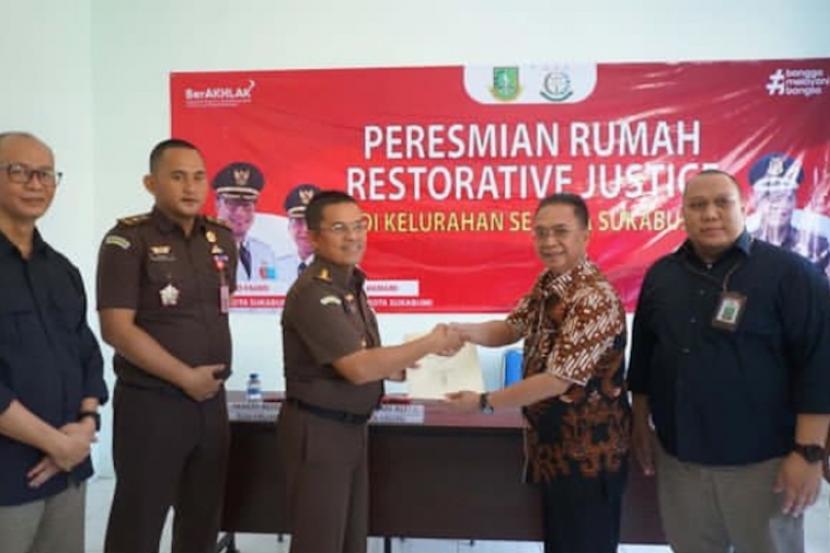 Peresmian Rumah Restorative Justice se-kelurahan Kota Sukabumi, Jawa Barat, Selasa (18/7/2023). 