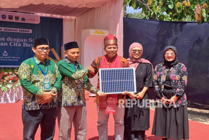 Peresmian Sedekah Energi di Masjid Buya Syafii Maarif, Sijunjung, Sumatra Barat, Sabtu (2/8/2025).