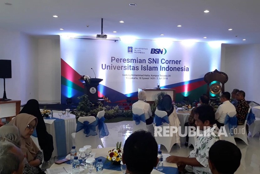 Peresmian SNI Corner di Perpustakaan Universitas Islam Indonesia (UII), Senin (2/7).  Peresmian dilakukan Badan Standarisasi Nasional (BSN) dan Rektorat UII. 
