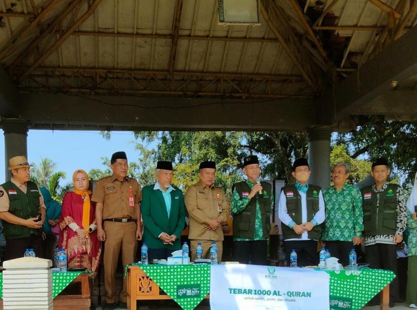 Perguruan Mathla'ul Anwar Pusat Menes melaksanakan soft launching Badan Wakaf Mathla'ul Anwar (BWMA) pada Selasa, 11 Muharam 1444 H/9 Agustus 2022 bertempat di Alun-alun Menes, Pandeglang, Banten, Selasa (9/8/2022).
