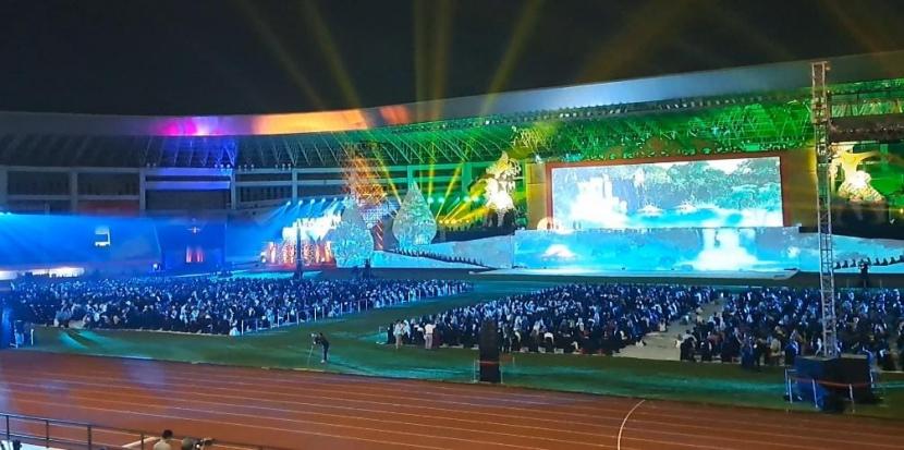 Perhelatan ASEAN Para Games ke-XI Tahun 2022 di Stadion Manahan, Surakarta, Jawa Tengah, resmi dibuka oleh Wakil Presiden Ma