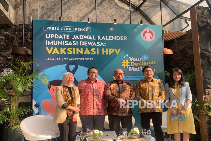 Perhimpunan Dokter Spesialis Penyakit Dalam Indonesia (PAPDI) dalam acara konferensi pers Revaksinasi HPV di Jakarta pada Rabu (27/8/2025).