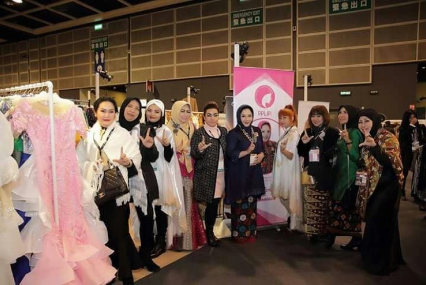 Perhimpunan Perempuan Lintas Profesi Indonesia (PPLIPI) ikut andil di ajang Hong Kong Fashion Week 2018