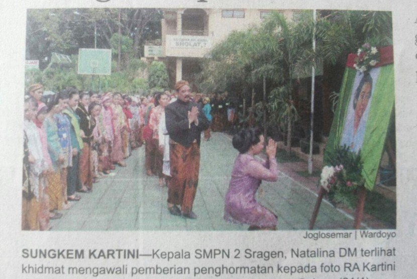 Peringatan Hari Kartini di SMPN 2 Sragen.