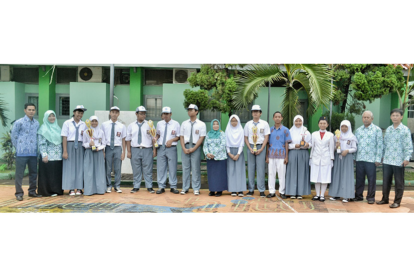 Peringatan Hari Pendidikan Nasional Tahun 2013 (HARDIKNAS) di SMAN 12 Jakarta