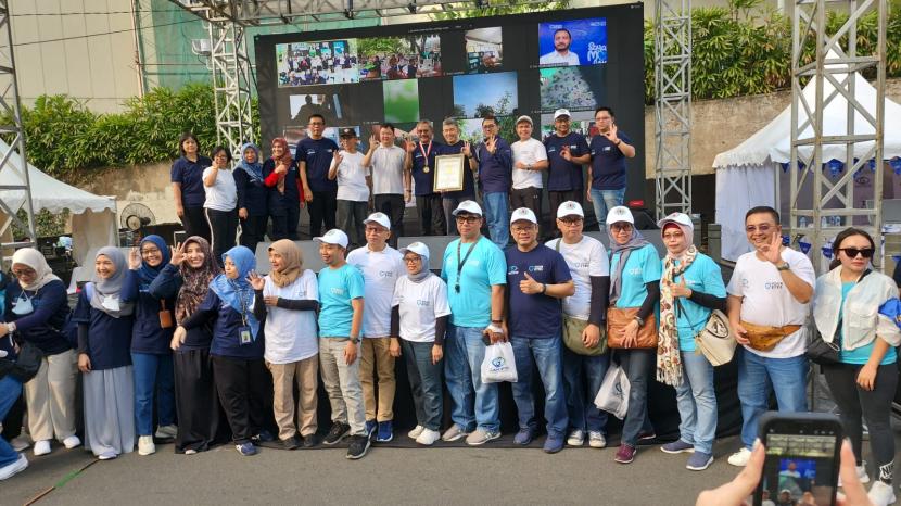 Peringatan Hari Penglihatan Sedunia yang digelar di area car free day Bundaran HI, Jakarta Pusat, Ahad (15/10/2023).