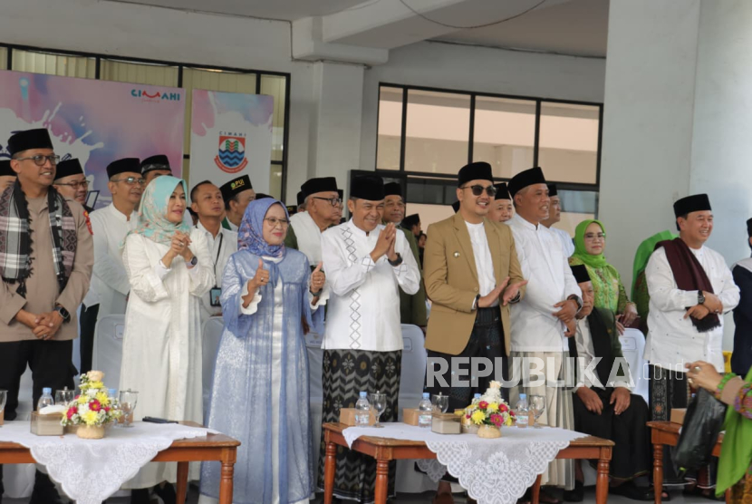 Peringatan Hari Santri 2025 di Kota Cimahi, Jawa Barat, Rabu (22/10/2025)
